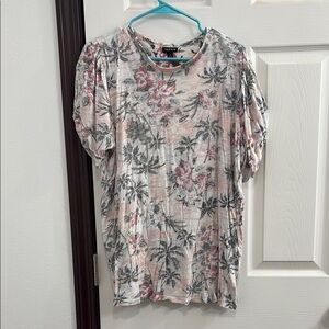 Torrid Women's Floral Top - Pink and Gray